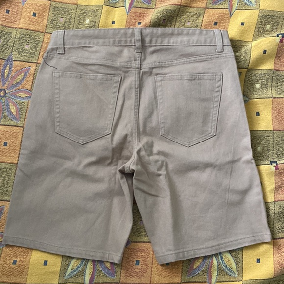 Max Chino Short - Picture 2 of 4